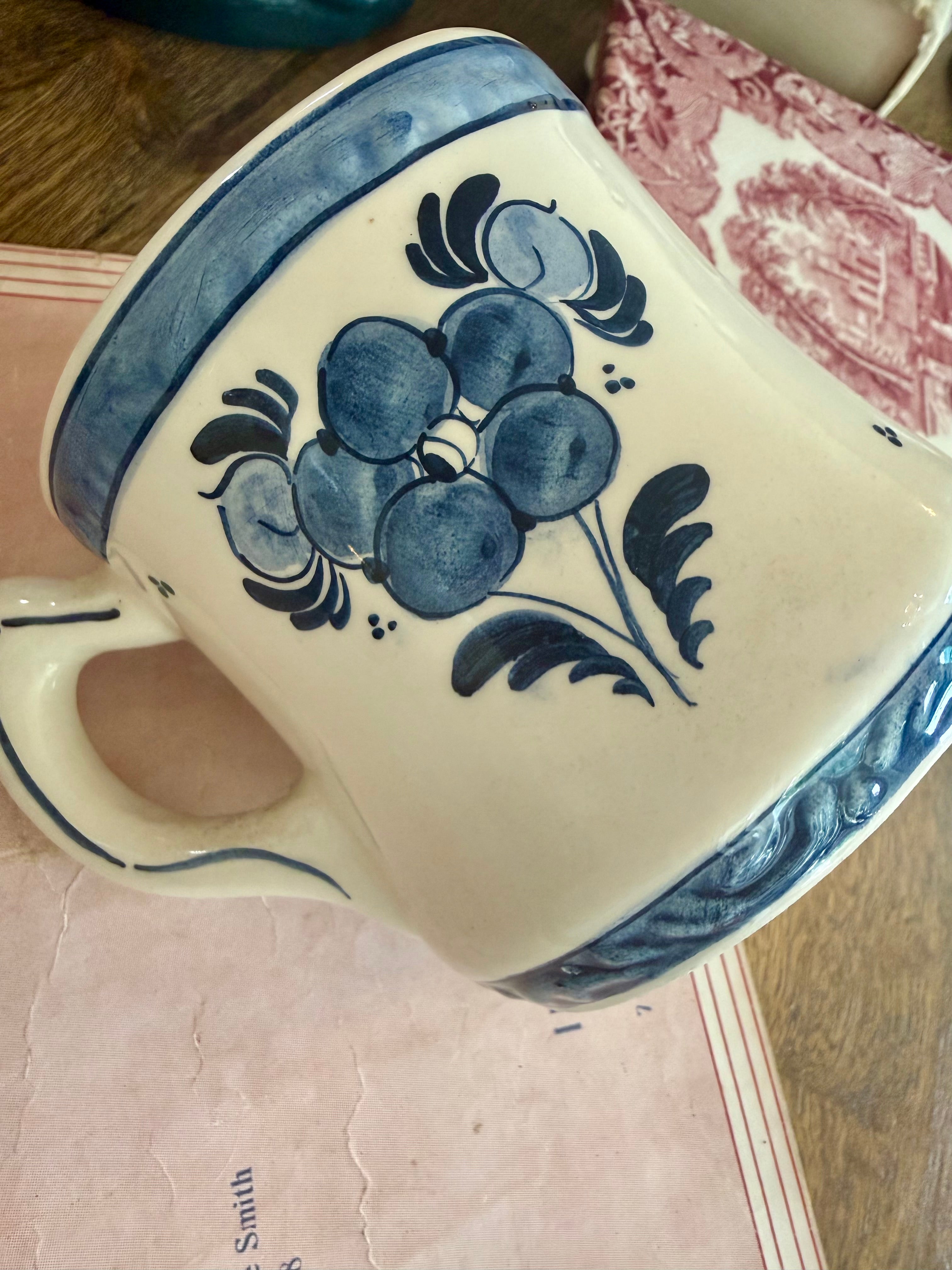 Handpainted Delft mug